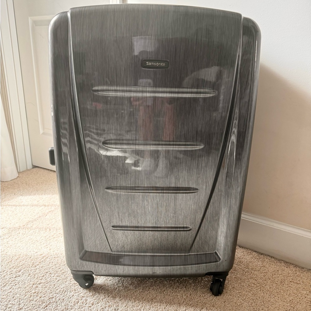 Samsonite Winfield 2 Hardside Expandable Luggage w/Spinner Wheels, Large 28-Inch